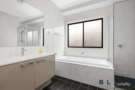 Property photo of 20 Pipistrelle Avenue Elizabeth Hills NSW 2171