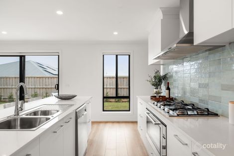 Property photo of 7 Firetail Grove Cowes VIC 3922