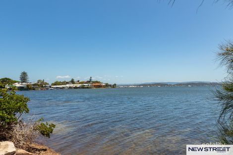 Property photo of 16 Marks Point Road Marks Point NSW 2280