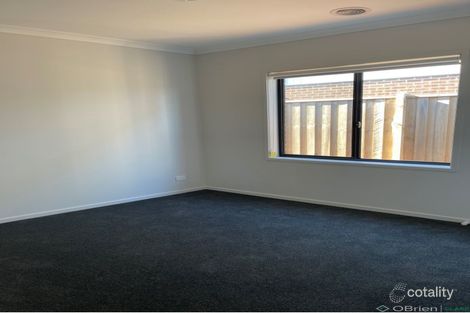 Property photo of 24 Paramount Drive Warragul VIC 3820