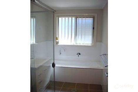 Property photo of 17 Shedden Street Casey ACT 2913