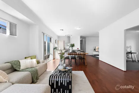 Property photo of 10 Langdon Loop Caversham WA 6055