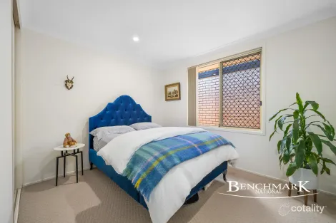 Property photo of 12 Blamey Road Wattle Grove NSW 2173