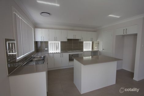 Property photo of 7 Poa Grove Denham Court NSW 2565