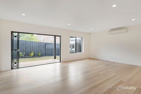 Property photo of 2/5 Ayr Street Macleod VIC 3085