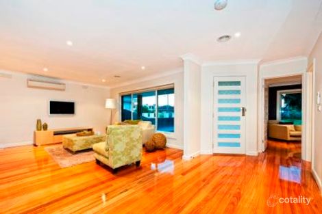 Property photo of 8 Noordenne Avenue Seaholme VIC 3018