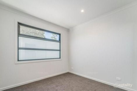 Property photo of 1/25 Simpsons Road Box Hill VIC 3128