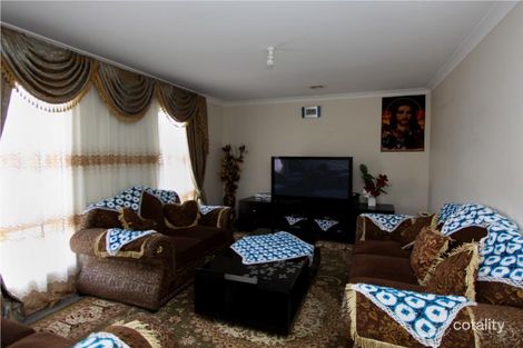 Property photo of 34 Wentworth Avenue Wyndham Vale VIC 3024