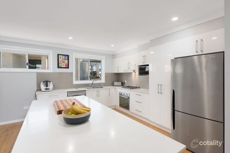 Property photo of 165A Wyndarra Way Koonawarra NSW 2530