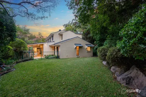 Property photo of 1 Widgee Place Chapel Hill QLD 4069