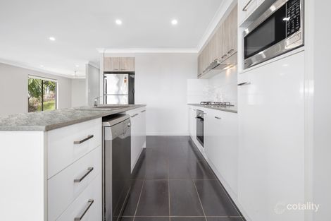 Property photo of 17 Oakwood Pimpama QLD 4209