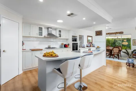 Property photo of 17 Beachgrove Place Geographe WA 6280