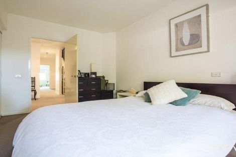 Property photo of 1/74 Marine Parade Elwood VIC 3184