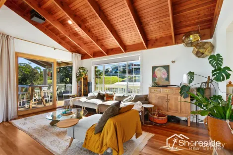 Property photo of 3 Point Road Kalimna VIC 3909