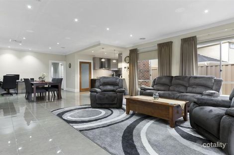 Property photo of 5 Caruana Crescent Harkness VIC 3337