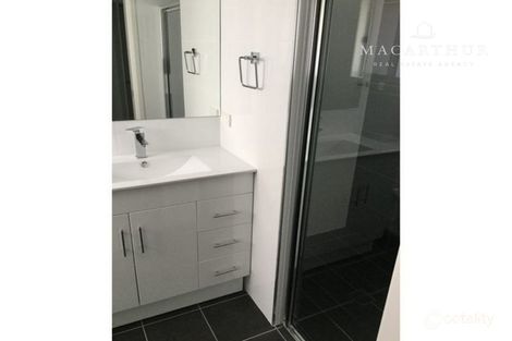 Property photo of 2 Mulberrygong Court Gobbagombalin NSW 2650