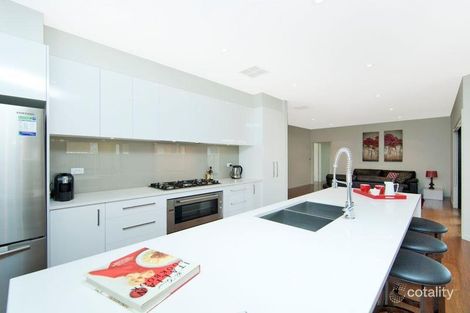 Property photo of 2 Kevin Curtis Crescent Casey ACT 2913