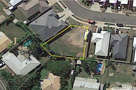 Property photo of 11 Sea Prince Circuit Clinton QLD 4680