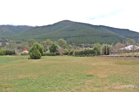 48 School Rd, Wandiligong, VIC 3744