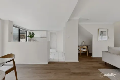 Property photo of 2/11 Camlan Place Ormeau QLD 4208