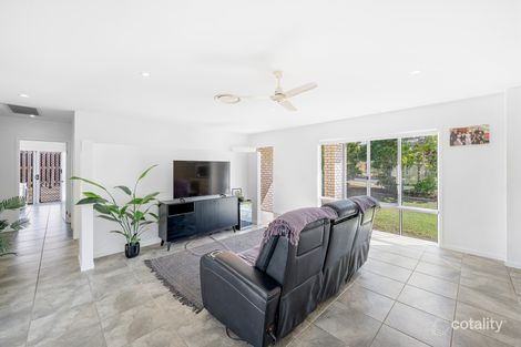 Property photo of 3 Isla Court New Auckland QLD 4680