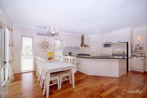 Property photo of 11 Enfield Court Mount Lofty QLD 4350