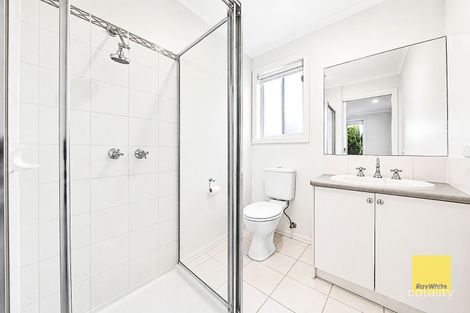 Property photo of 6 Emerald Terrace Werribee VIC 3030
