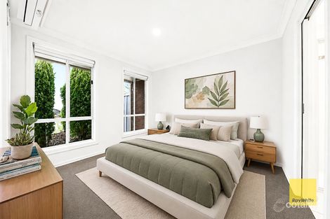 Property photo of 6 Emerald Terrace Werribee VIC 3030