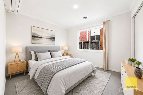 Property photo of 6 Emerald Terrace Werribee VIC 3030