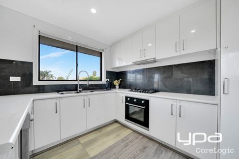 Property photo of 2/19 Mitchell Crescent Meadow Heights VIC 3048