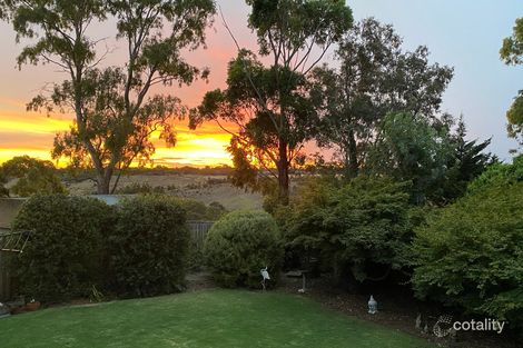 Property photo of 3 Huon Court Keilor VIC 3036