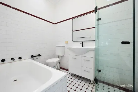 Property photo of 2/2-4 Balfour Road Kensington NSW 2033