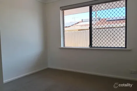 Property photo of 16 Gilba Close Hillman WA 6168