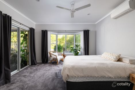 Property photo of 18 Deakin Court Southside QLD 4570