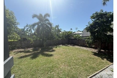 Property photo of 72 Holland Street Wongaling Beach QLD 4852
