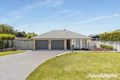 Property photo of 4 Lyndhurst Drive Bomaderry NSW 2541