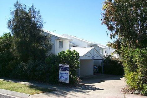 76 Southern Cross Pde, Sunrise Beach, QLD 4567