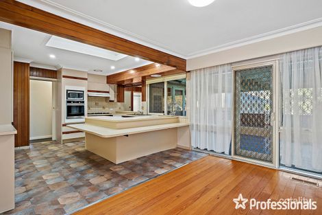 Property photo of 142 Pembroke Road Mooroolbark VIC 3138