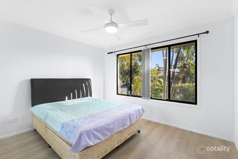 Property photo of 6 Lakes Circuit Burleigh Waters QLD 4220