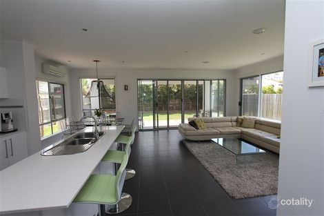 Property photo of 11 Sylvateere Crescent Wakerley QLD 4154