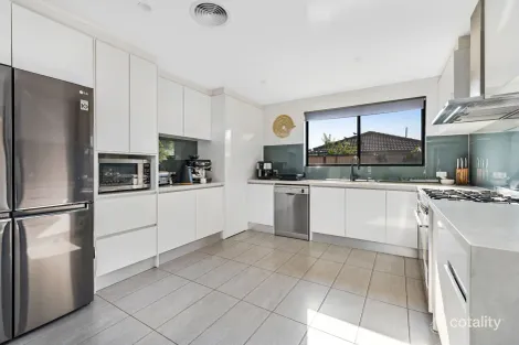 Property photo of 9 Benaud Close Meadow Heights VIC 3048