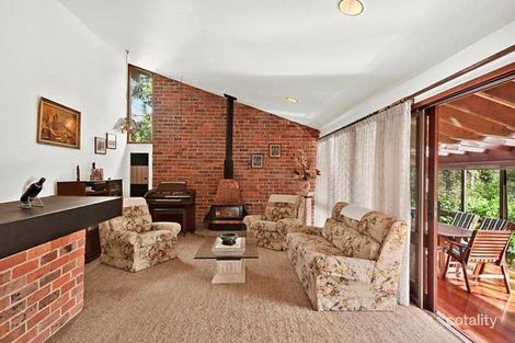 Property photo of 24 Blaxland Road Macquarie Hills NSW 2285