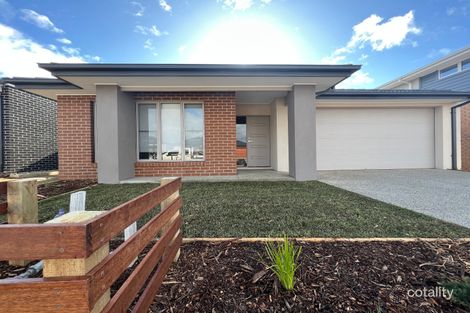 24 Raleigh Cct, Armstrong Creek, VIC 3217