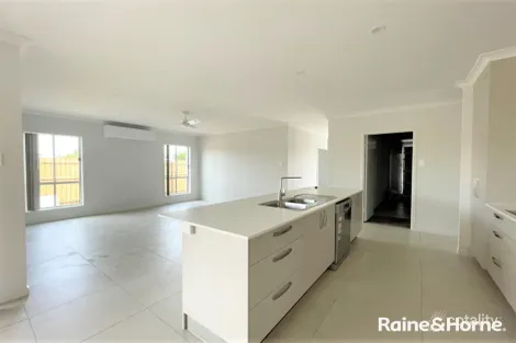 Property photo of 66 Shell Street Urangan QLD 4655