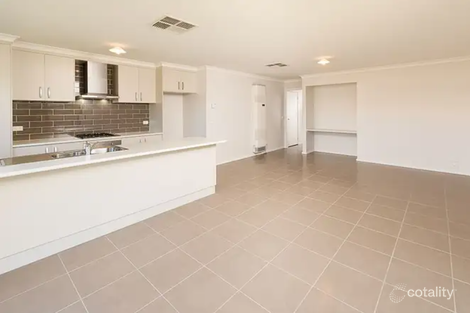 Property photo of 2/415 McDonald Road Lavington NSW 2641