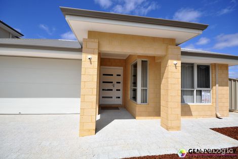 Property photo of 4 Windermere Circuit Success WA 6164