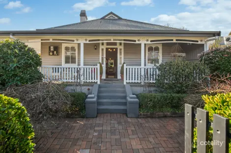 120 Merrigang St, Bowral, NSW 2576