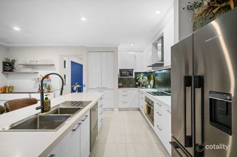 Property photo of 44 Rivergum Drive East Albury NSW 2640