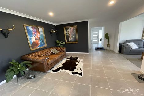 Property photo of 27 Casuarina Way Helensvale QLD 4212