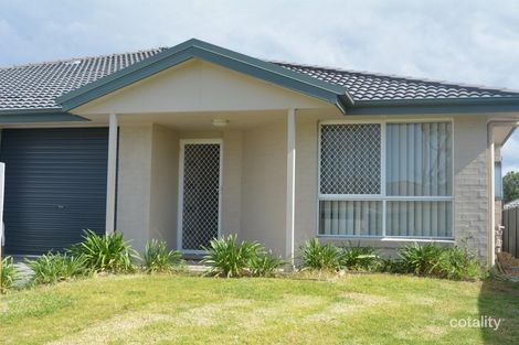 Property photo of 2/22 Salamander Road Wadalba NSW 2259